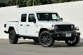 2024 Jeep Gladiator Sport