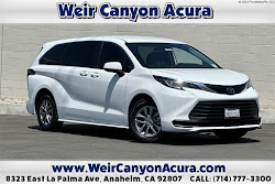 2022 Toyota Sienna LE