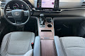 2022 Toyota Sienna LE