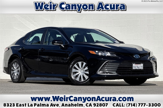 2022 Toyota Camry Hybrid LE