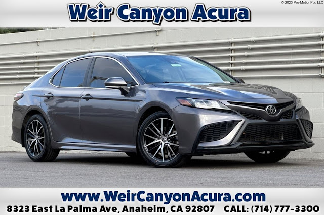 2022 Toyota Camry SE